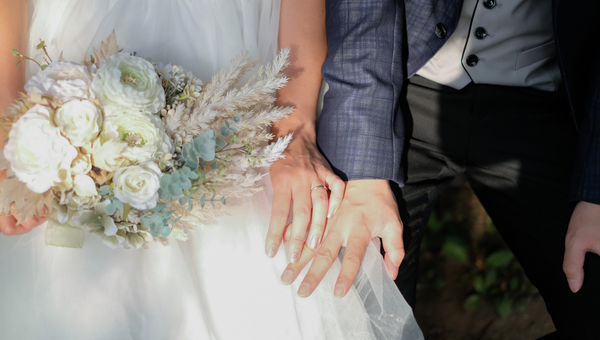 【結婚式節約術】引き出物＆ペーパーアイテムの賢い持ち込みテクニック