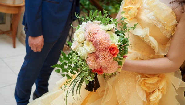 結婚式の樽ゲームで大盛り上がり！樽クラッカーの使い方と費用