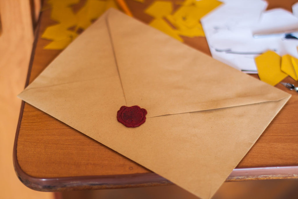 【文例付き】結婚式招待状の返信マナーのすべて。これさえ見れば書き方もパーフェクト！